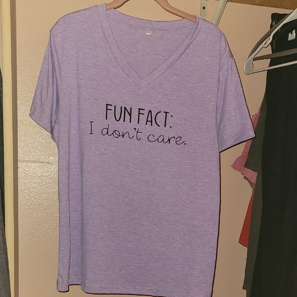 Source Unknown Tops - Fun Fact: I don't care V-Neck Shirt